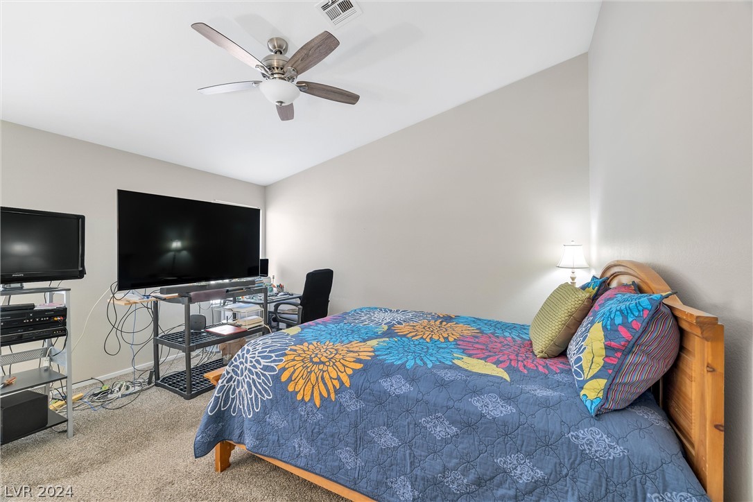 1816 Cedar Bluffs Way