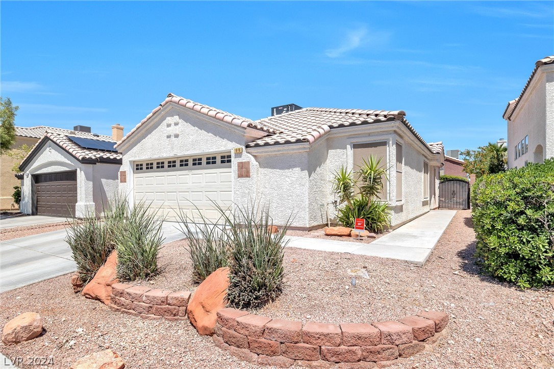 1816 Cedar Bluffs Way