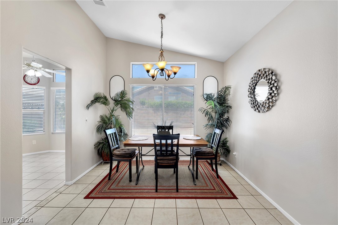 1816 Cedar Bluffs Way