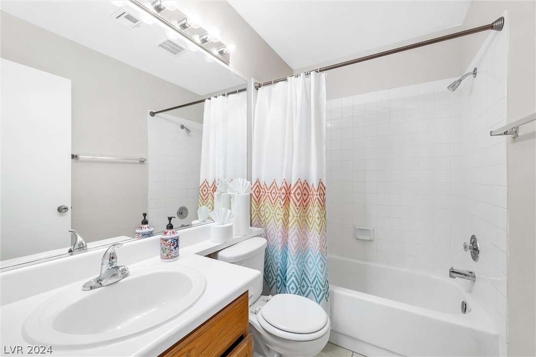 1816 Cedar Bluffs Way