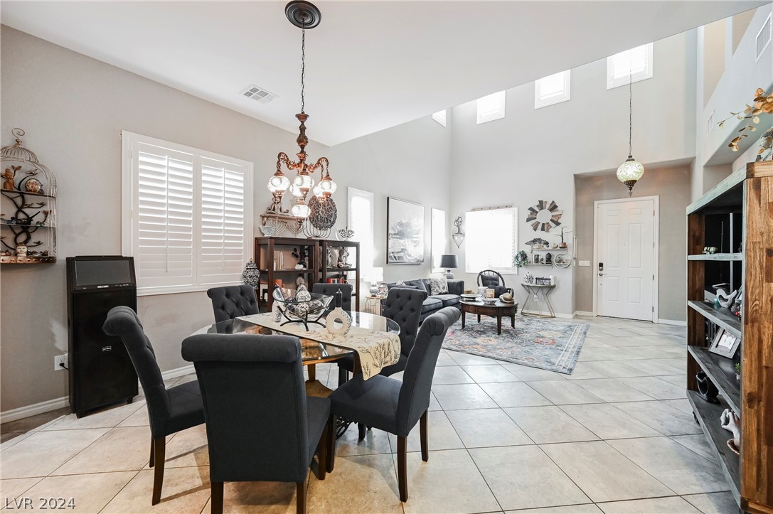 9790 Mosaic Canyon Court
