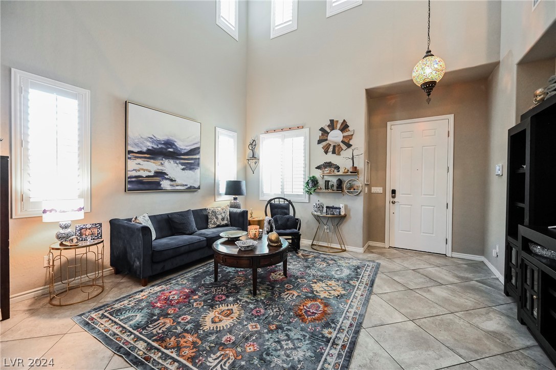 9790 Mosaic Canyon Court