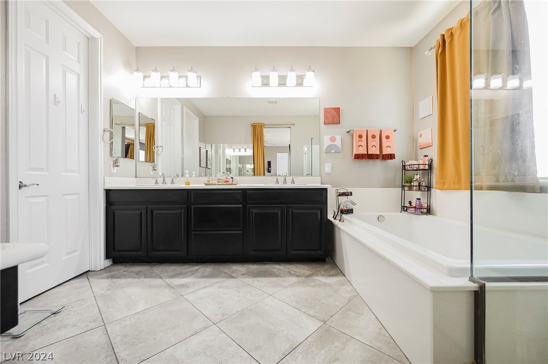 9790 Mosaic Canyon Court