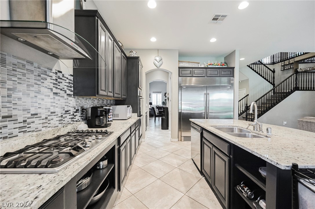 9790 Mosaic Canyon Court