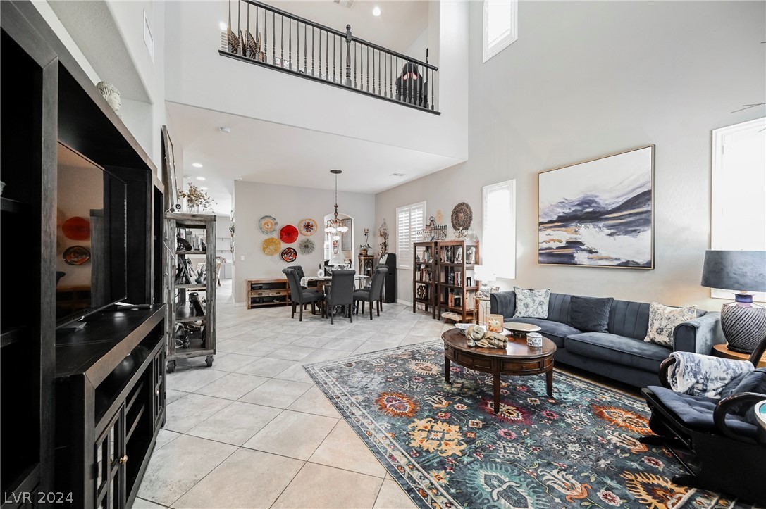 9790 Mosaic Canyon Court