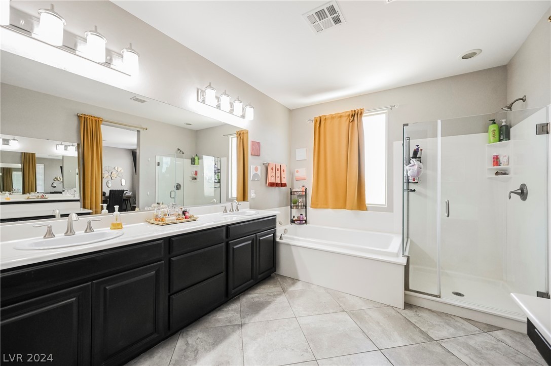 9790 Mosaic Canyon Court