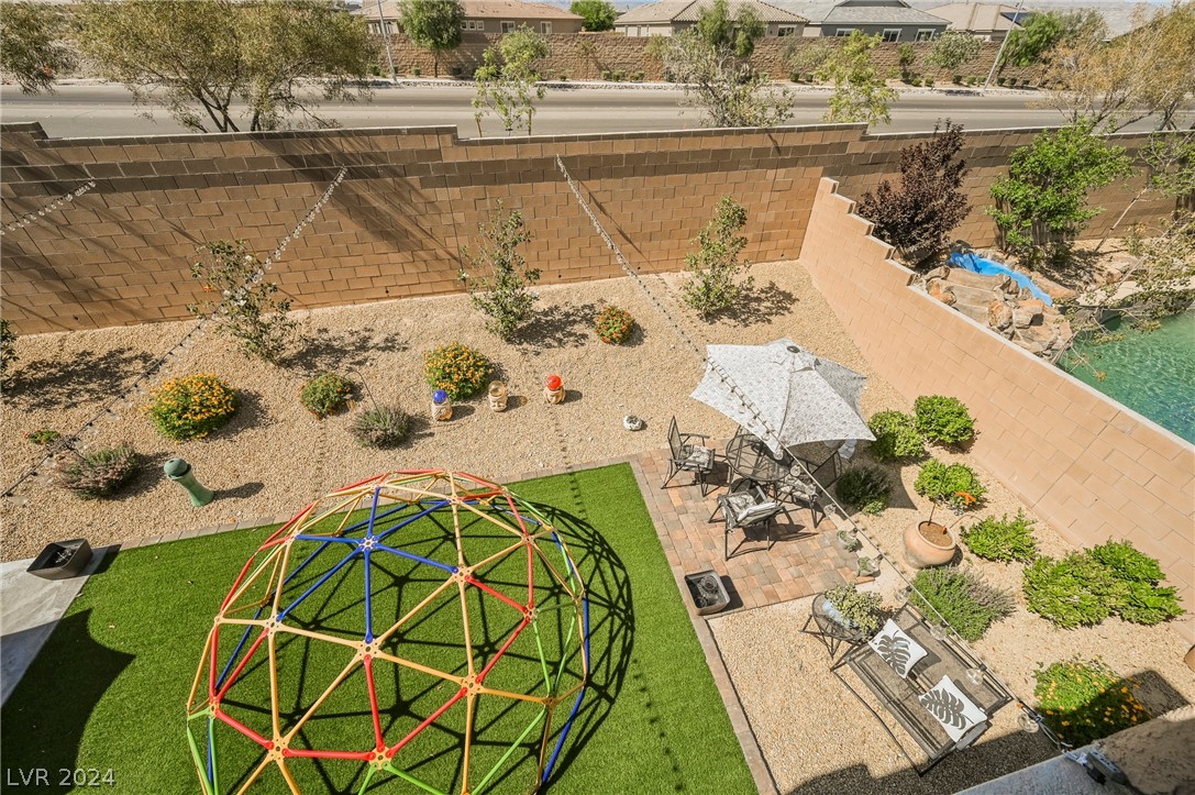 9790 Mosaic Canyon Court