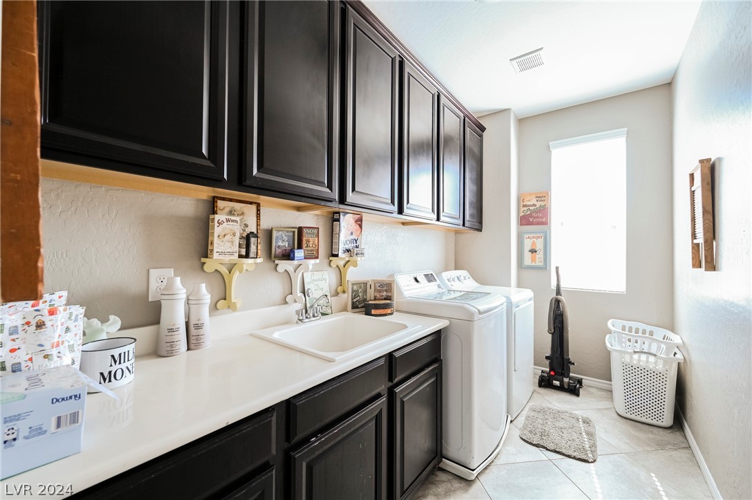 9790 Mosaic Canyon Court