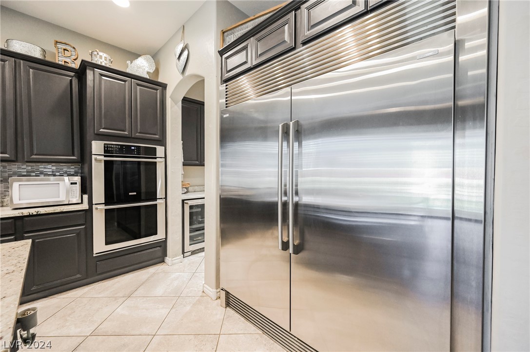 9790 Mosaic Canyon Court