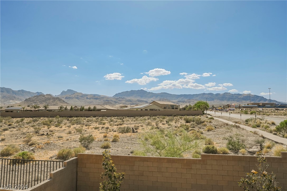 9790 Mosaic Canyon Court