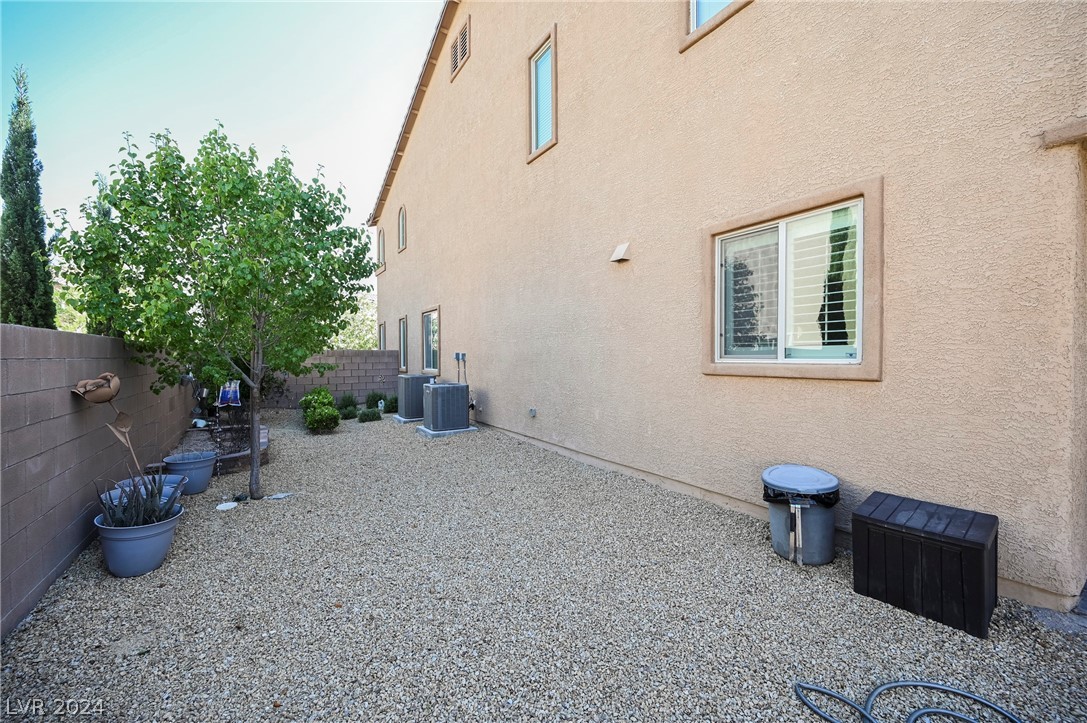 9790 Mosaic Canyon Court