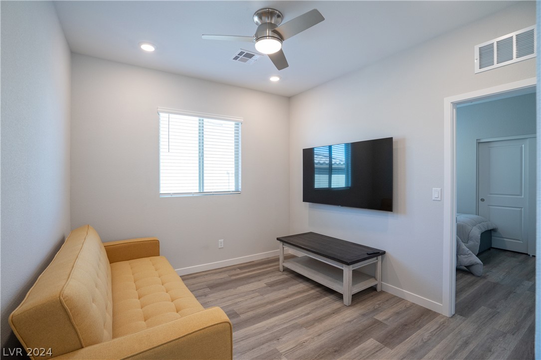 11833 Dragontail Peak Avenue