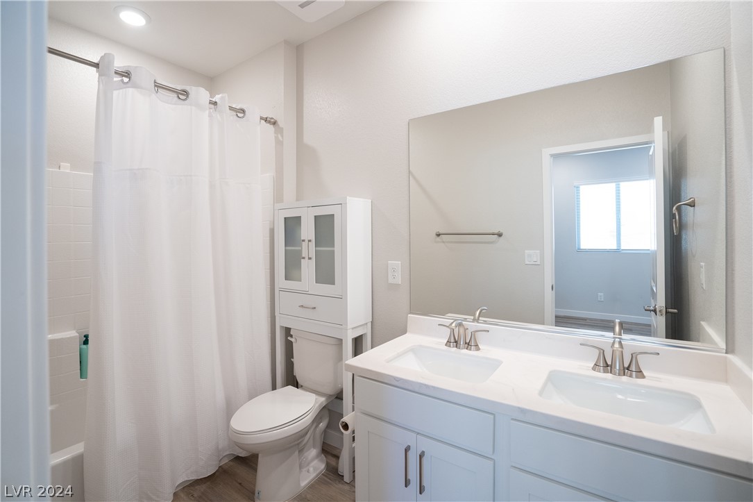 11833 Dragontail Peak Avenue