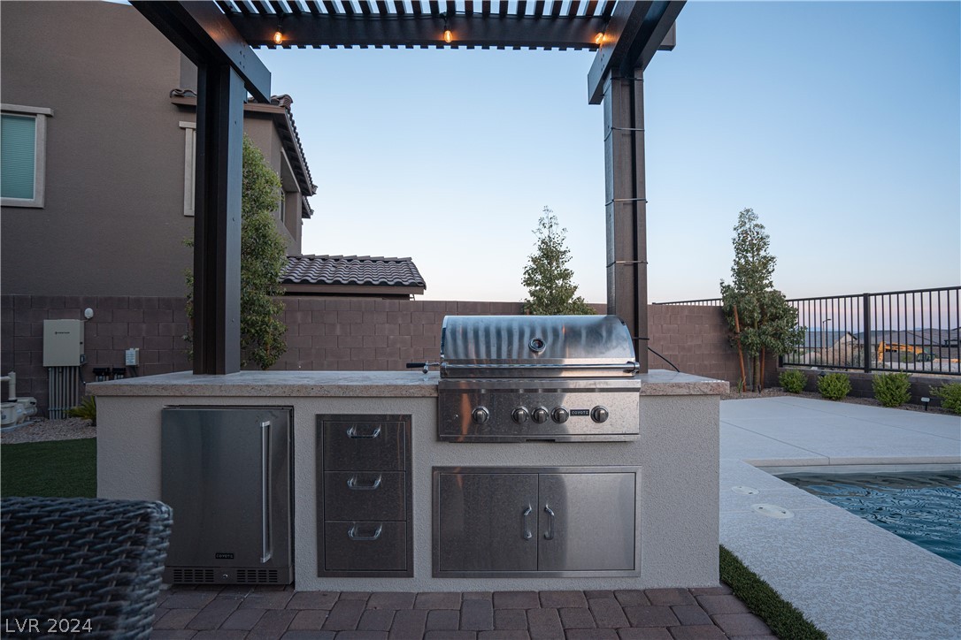 11833 Dragontail Peak Avenue