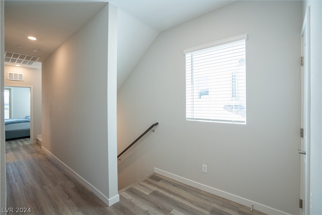 11833 Dragontail Peak Avenue