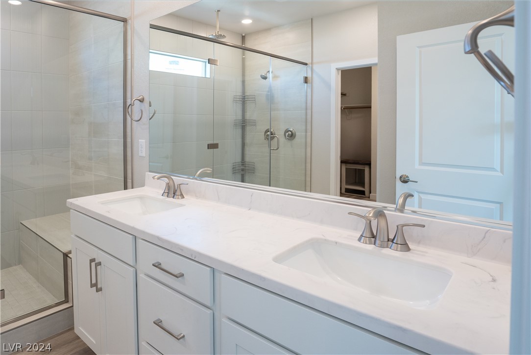 11833 Dragontail Peak Avenue