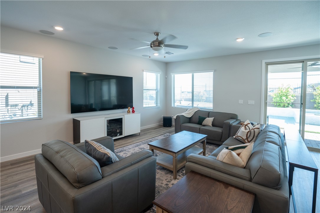 11833 Dragontail Peak Avenue