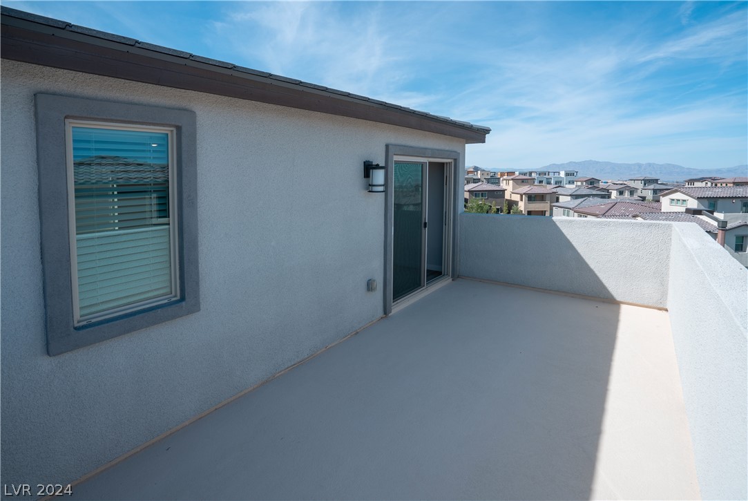 11833 Dragontail Peak Avenue