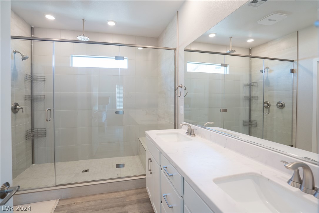 11833 Dragontail Peak Avenue