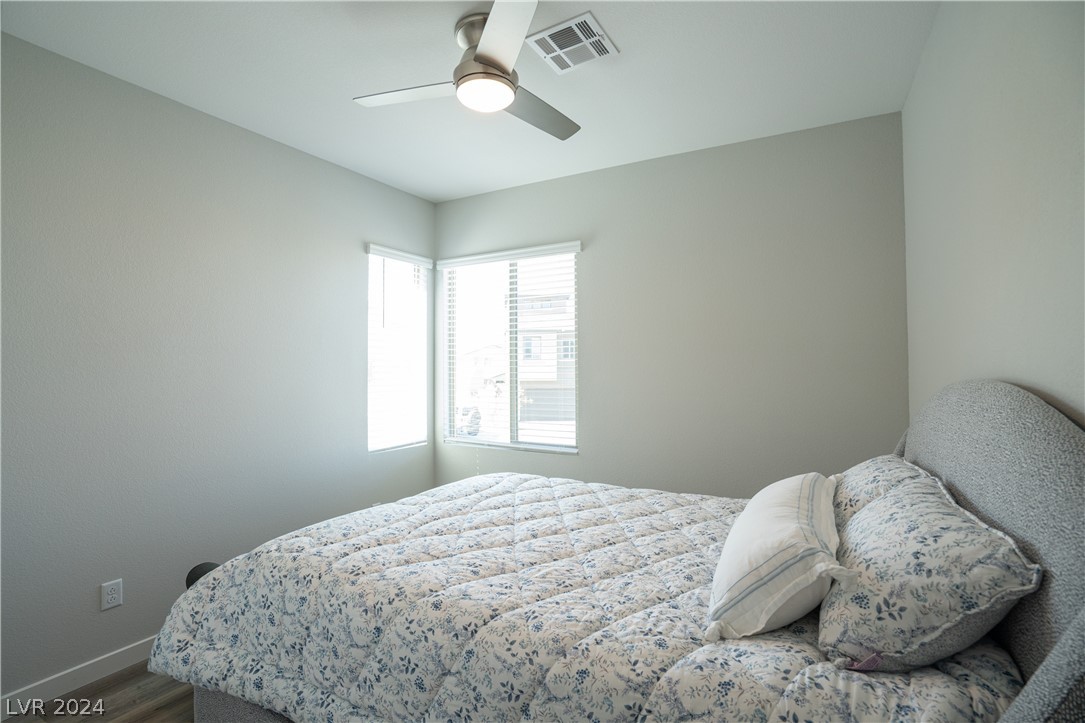 11833 Dragontail Peak Avenue