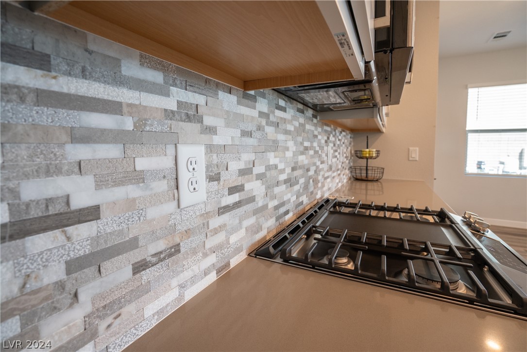 11833 Dragontail Peak Avenue