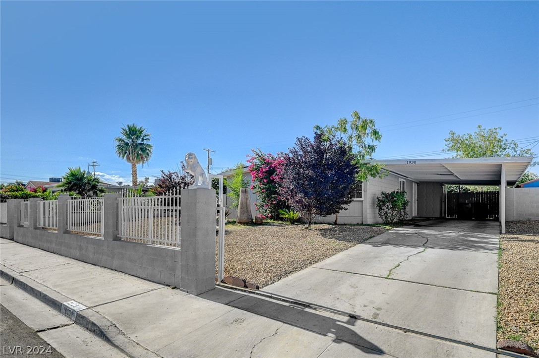 1930 La Vante Avenue
