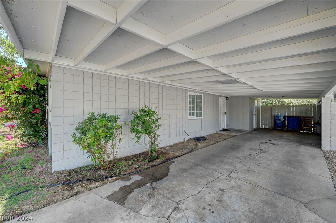1930 La Vante Avenue