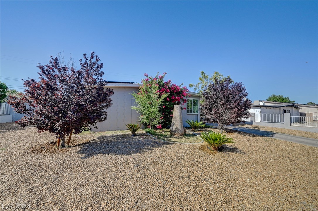 1930 La Vante Avenue