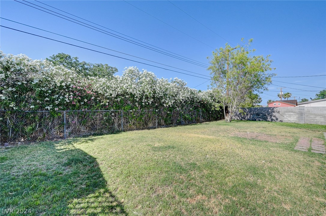 1930 La Vante Avenue
