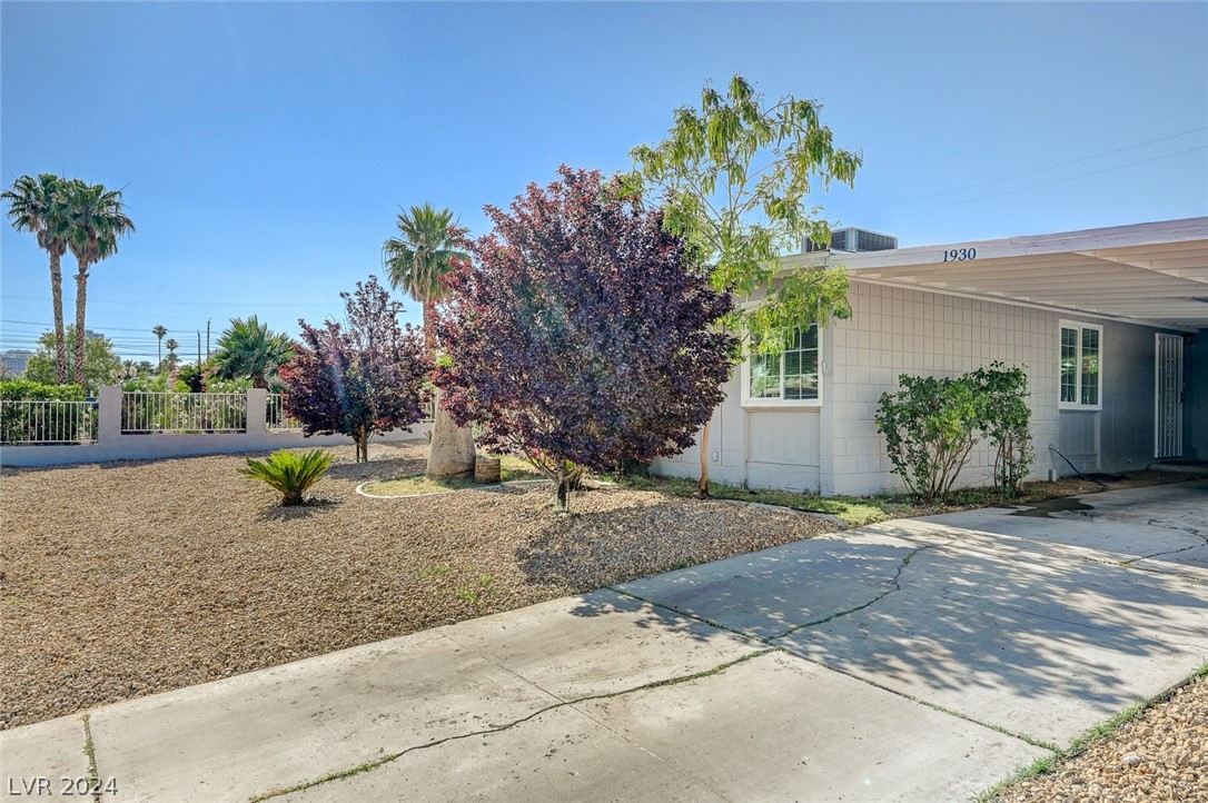 1930 La Vante Avenue