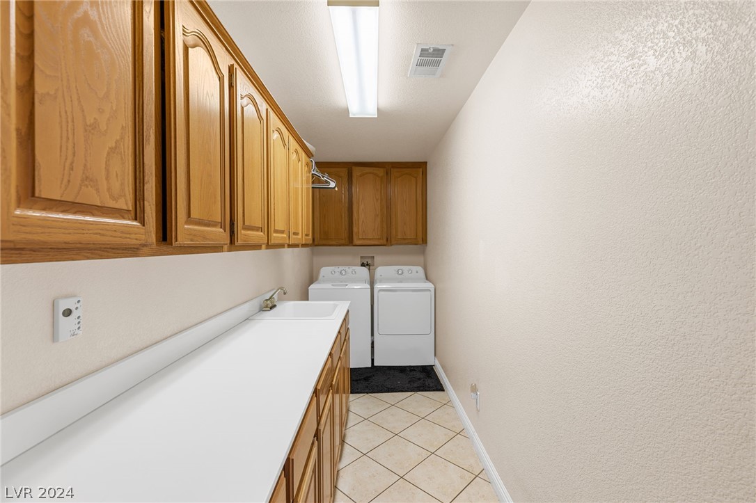 1012 Kings View Court