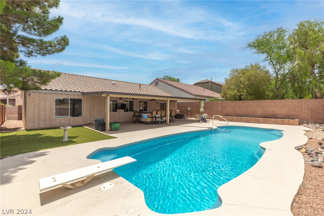 1012 Kings View Court