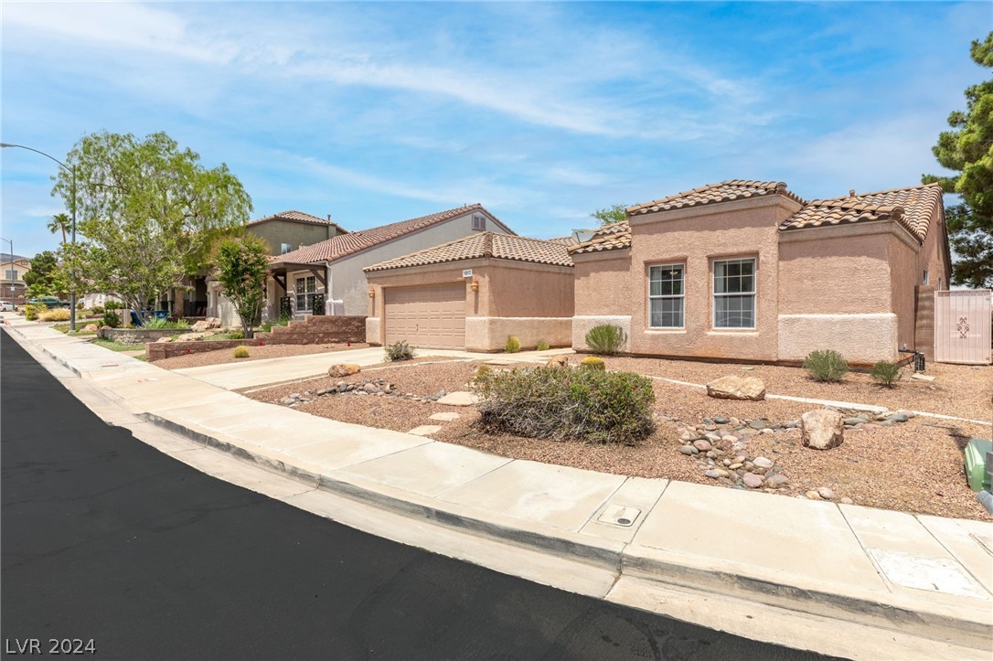 1012 Kings View Court