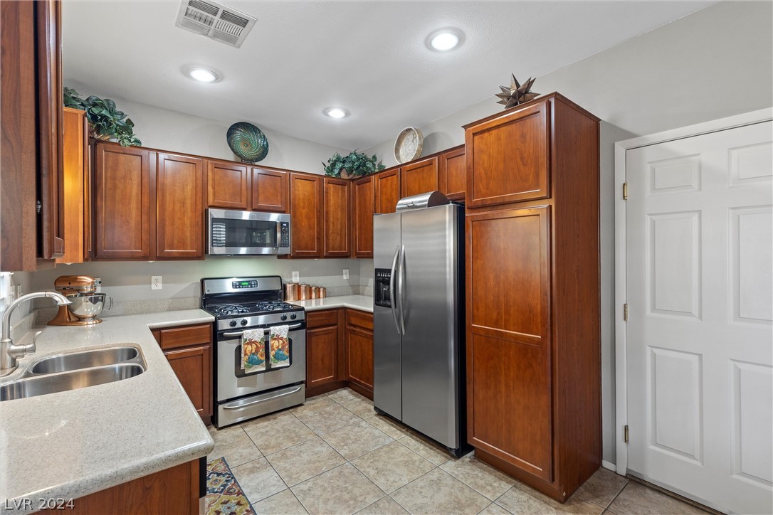8725 Early Horizon Drive