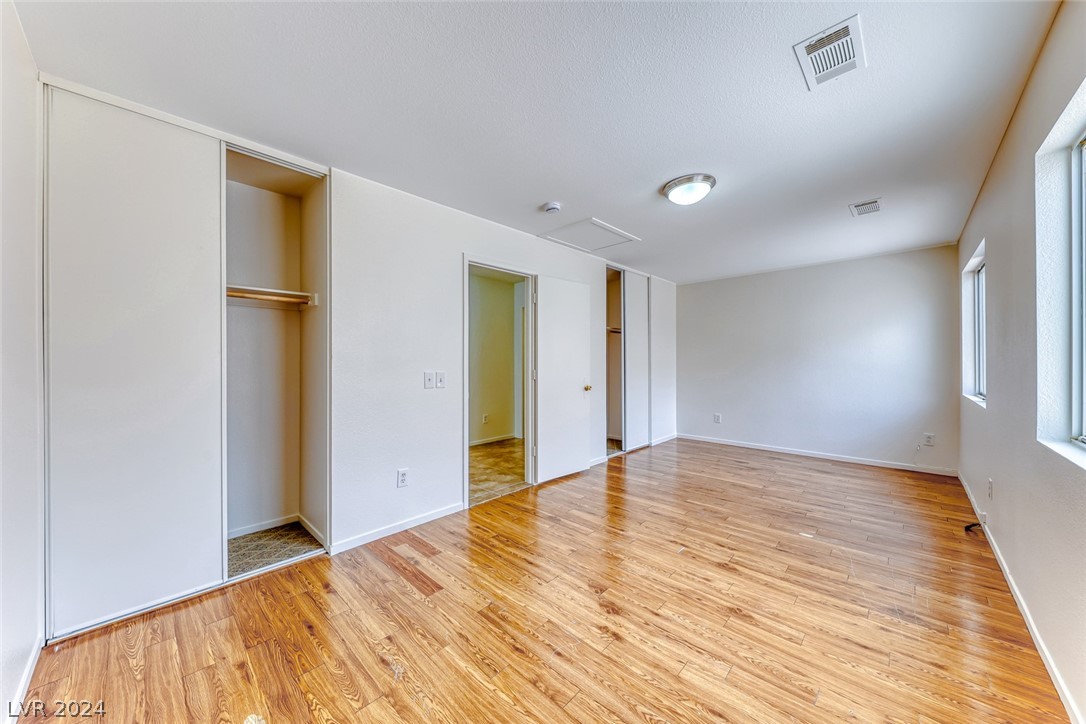 320 Mindoro Avenue