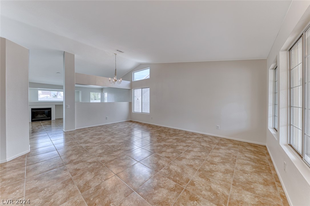 320 Mindoro Avenue
