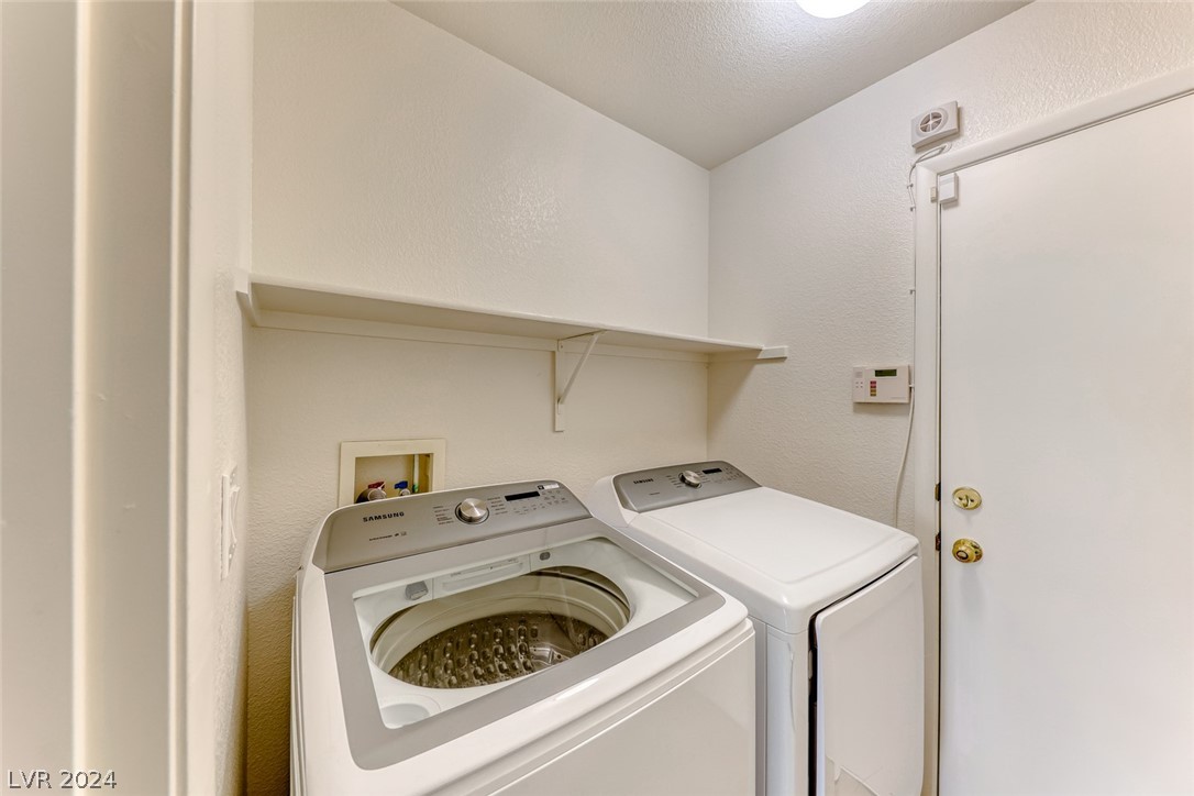 320 Mindoro Avenue