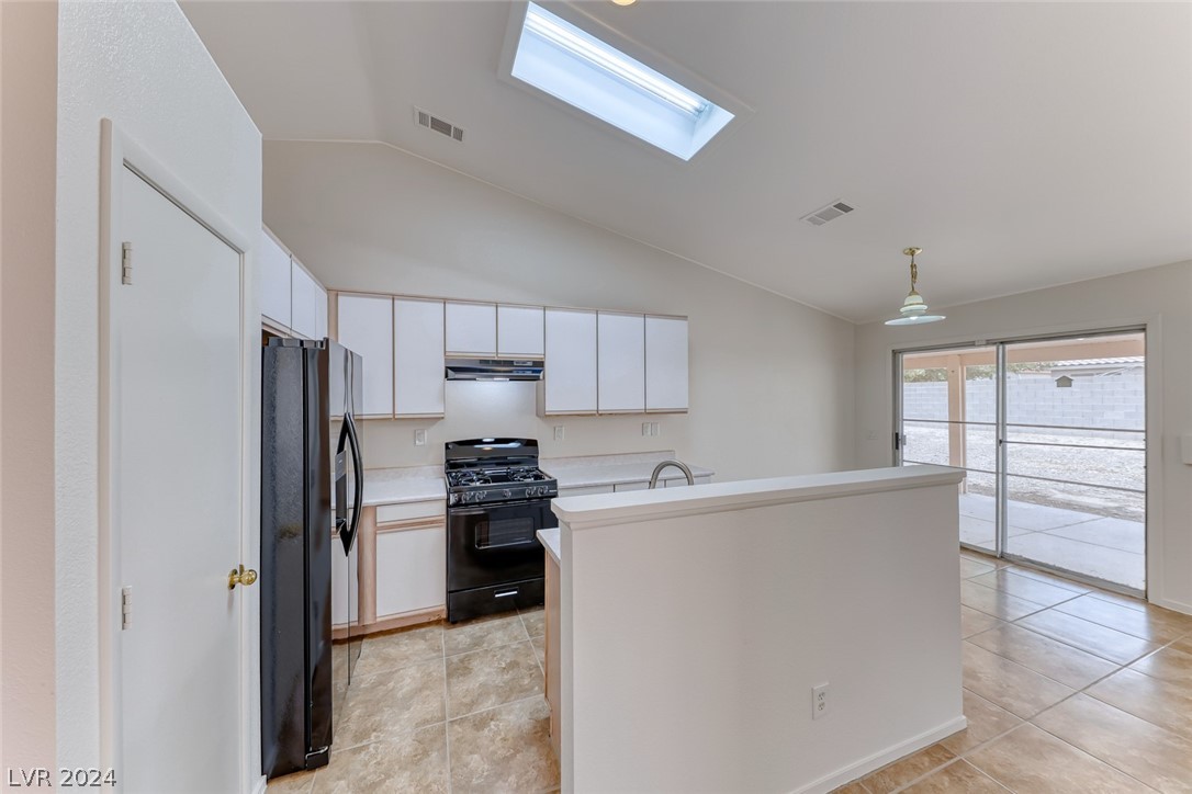 320 Mindoro Avenue