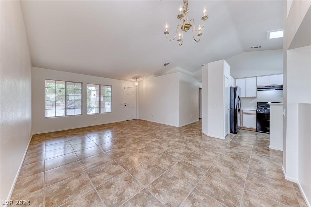 320 Mindoro Avenue