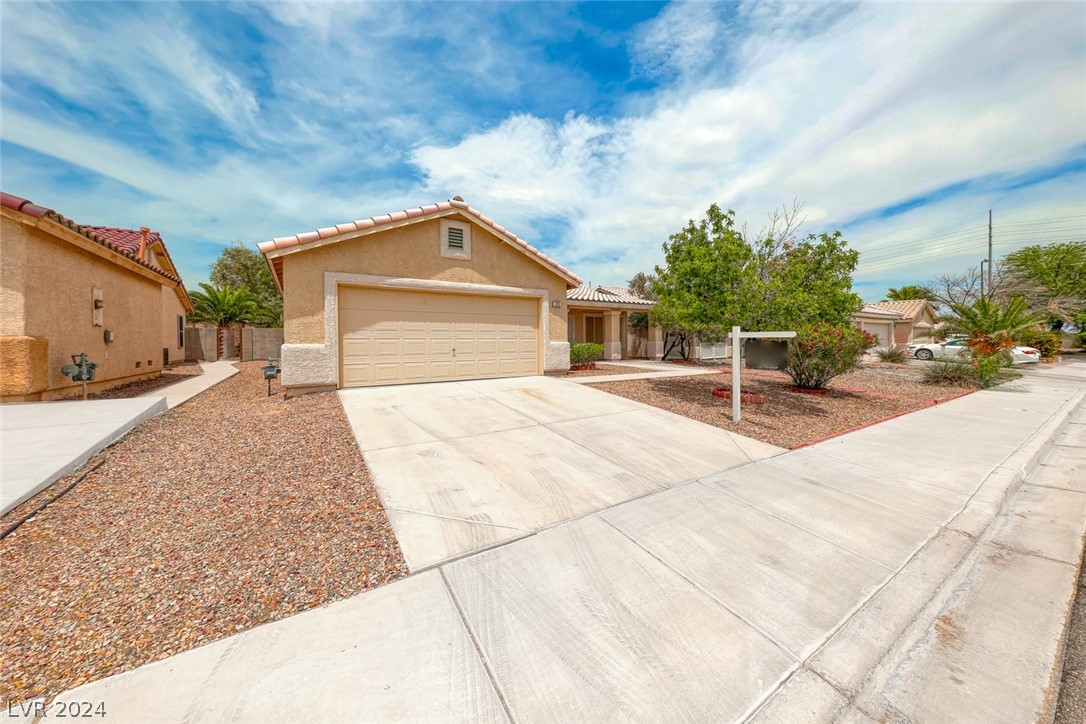 320 Mindoro Avenue