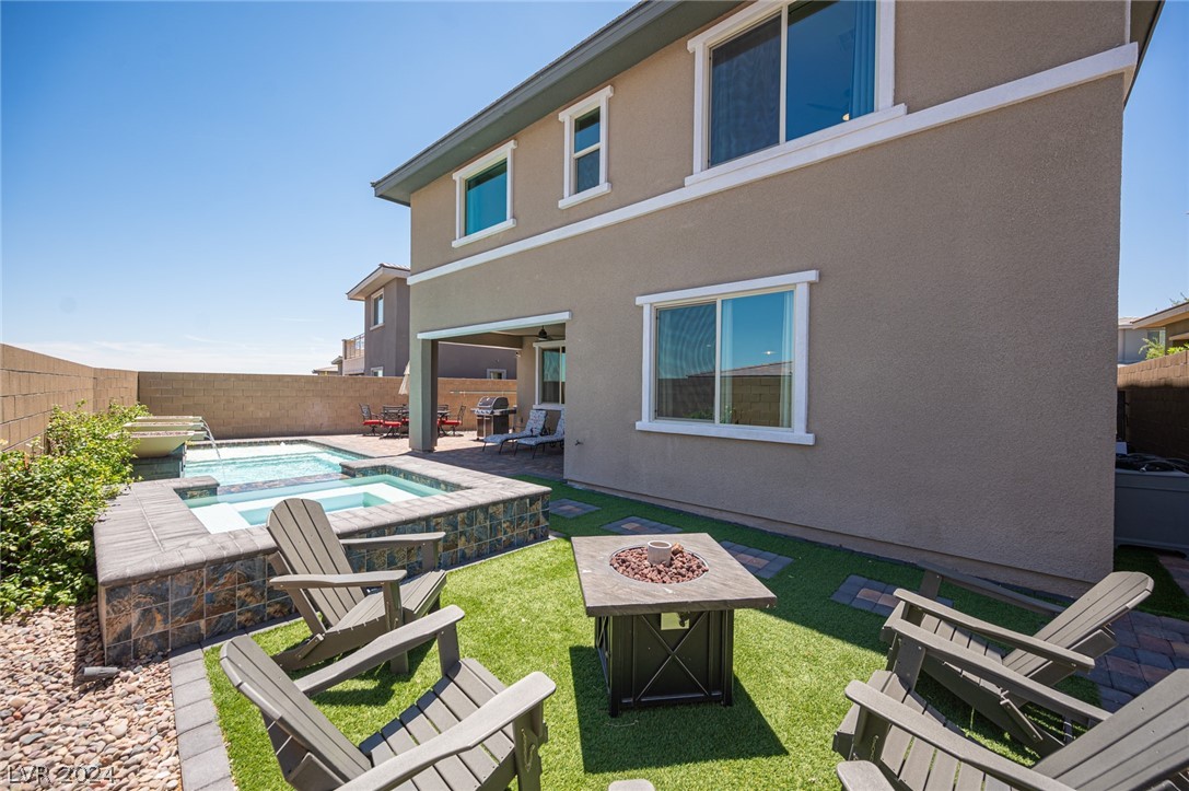 12502 Dolan Point Street