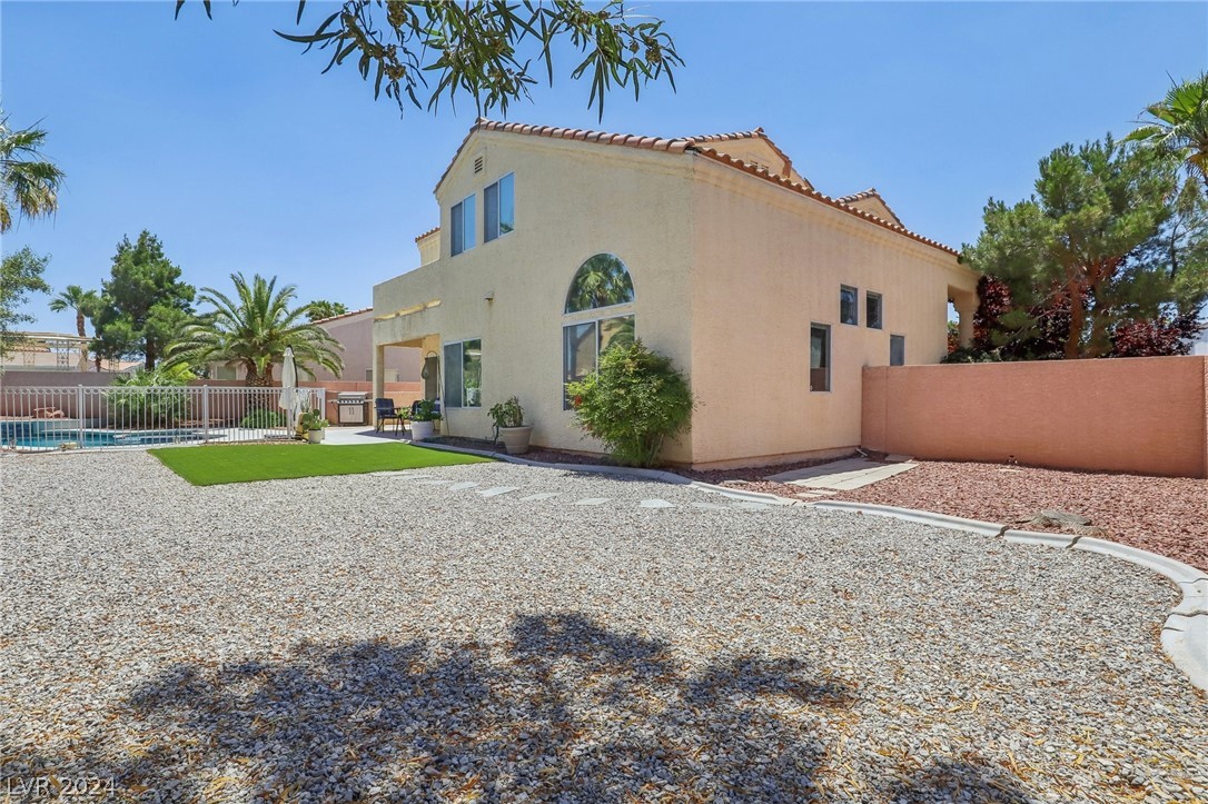 3336 Indian Moon Drive