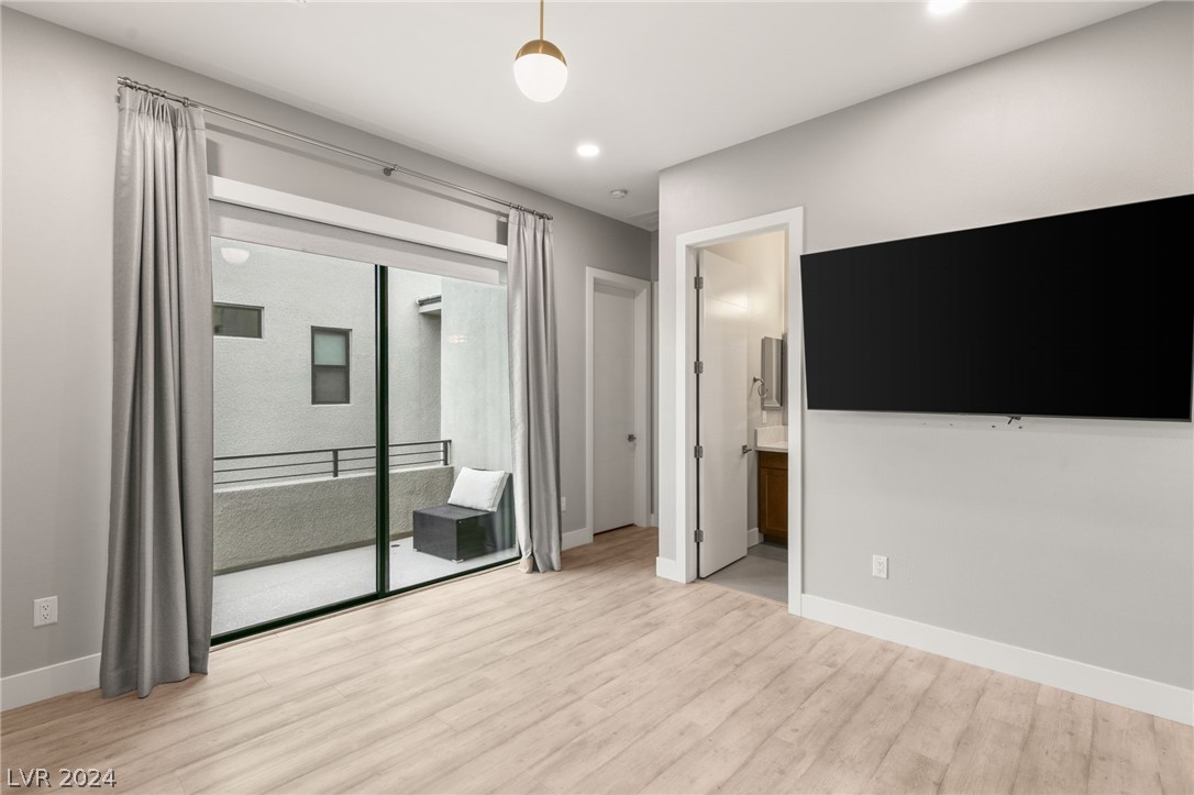 17 Moonfire Drive