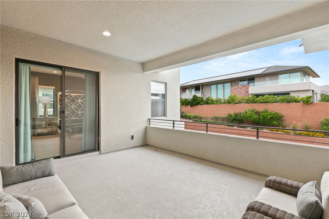 17 Moonfire Drive
