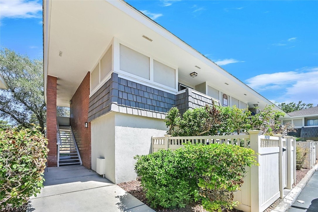 714 Oakmont Avenue 1108