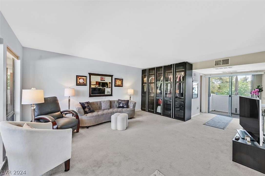 714 Oakmont Avenue 1108