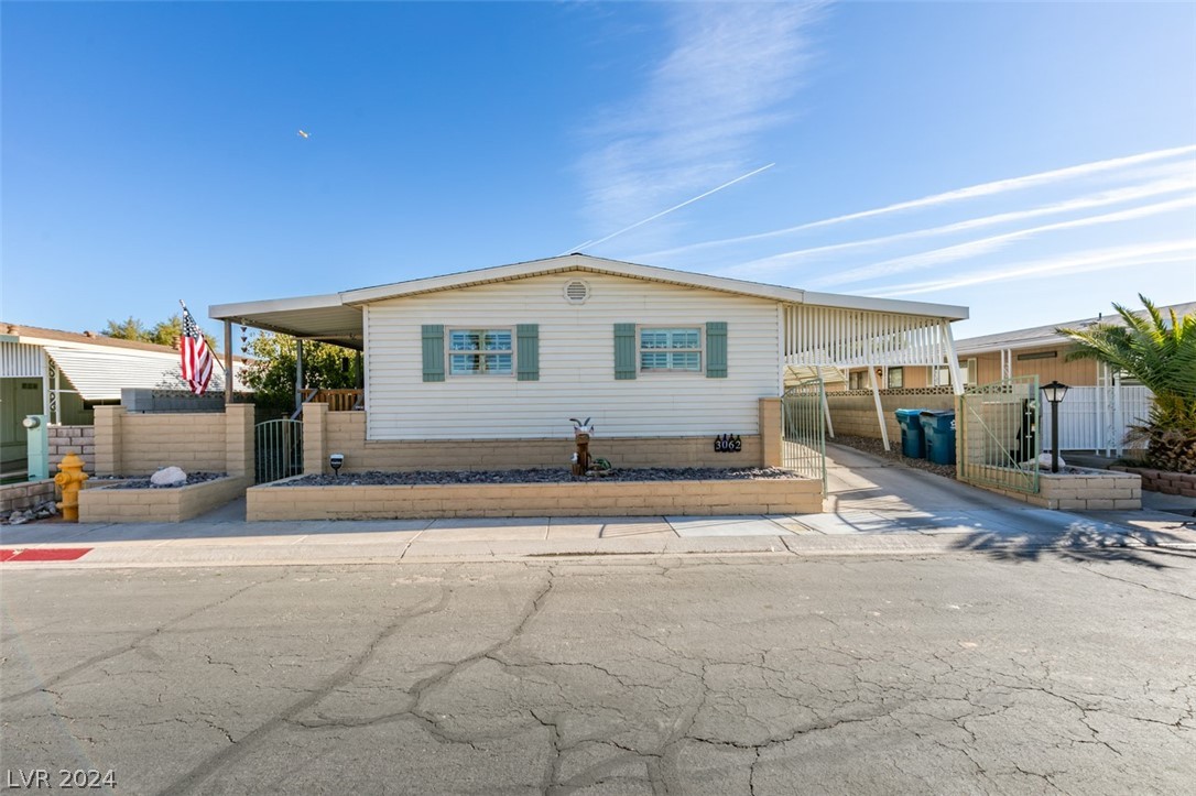 3062 La Barca Lane