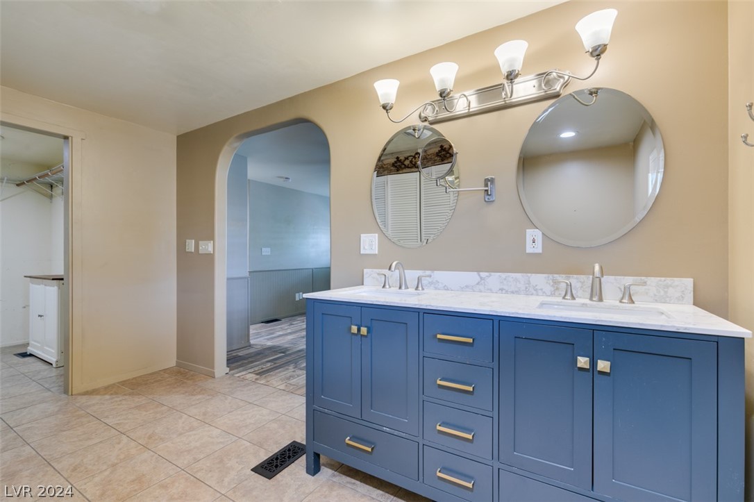 3062 La Barca Lane