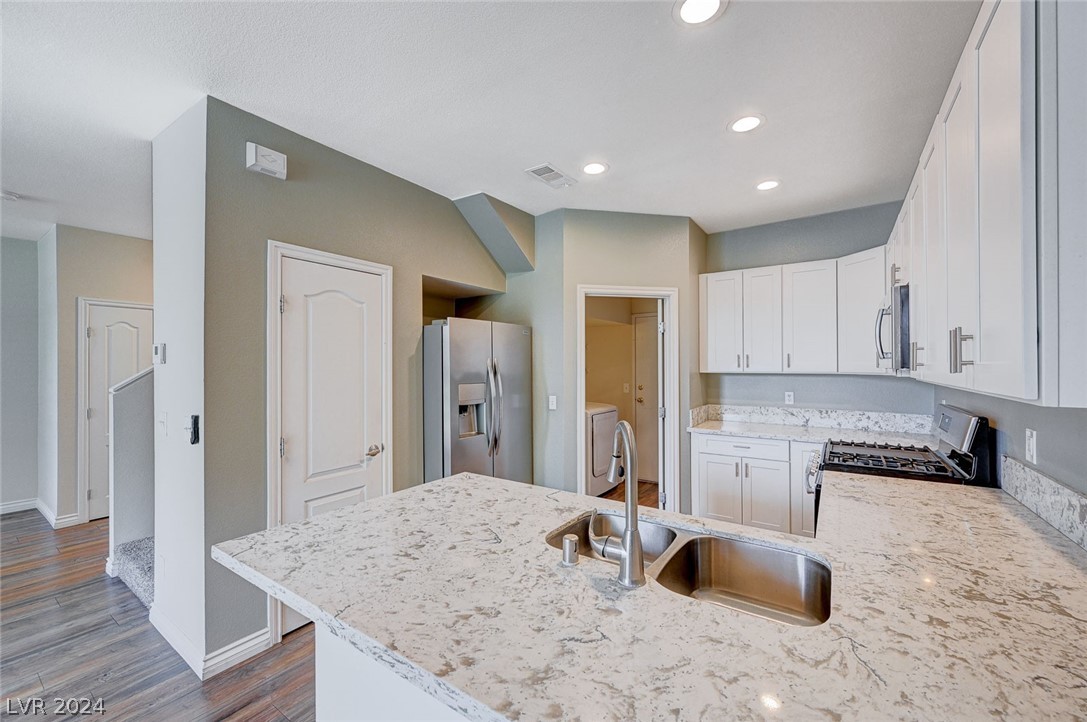 251 South Green Valley Parkway 1412