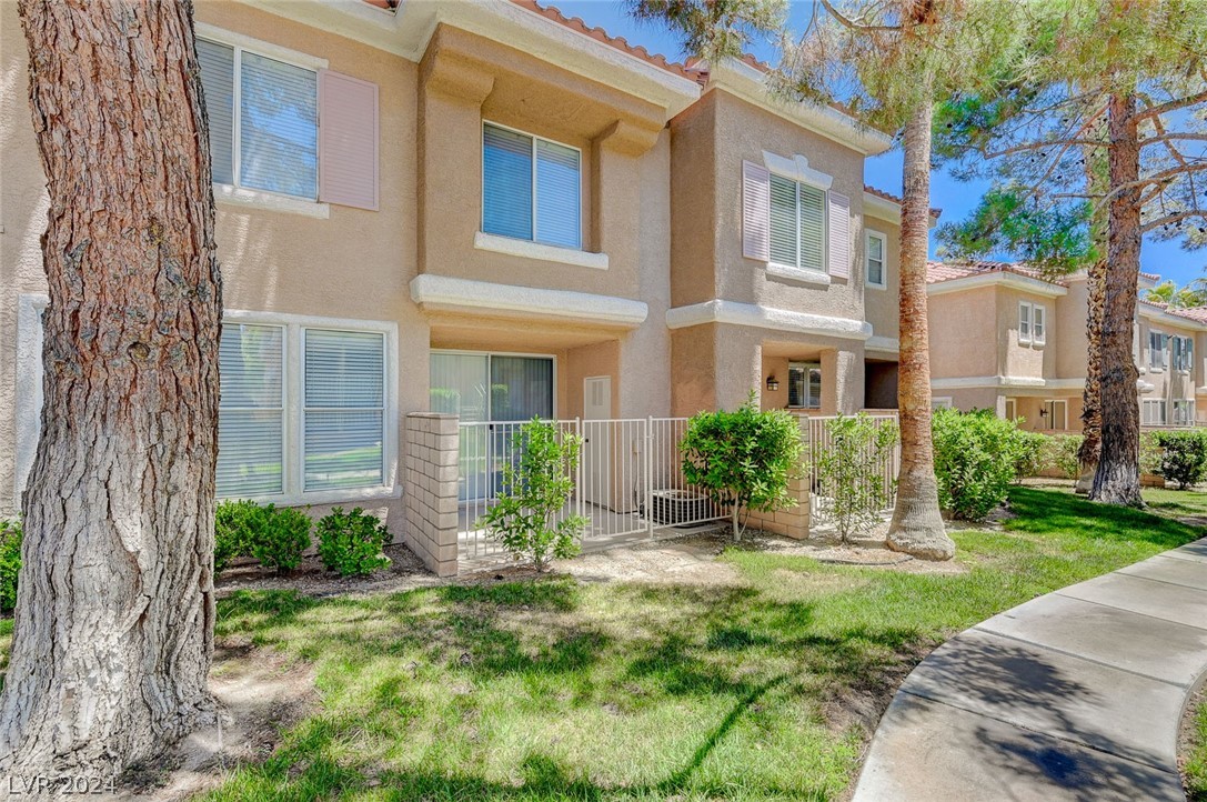 251 South Green Valley Parkway 1412